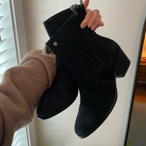 Barbour western suede black booties